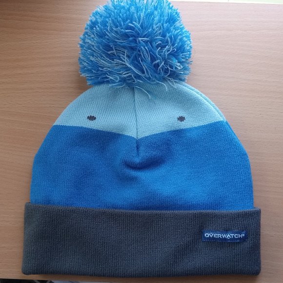 NEW Snowball Overwatch J!NX Women's Sequin Character Pom Beanie Hat - Picture 2 of 2